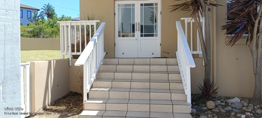 3 Bedroom Property for Sale in Dana Bay Western Cape